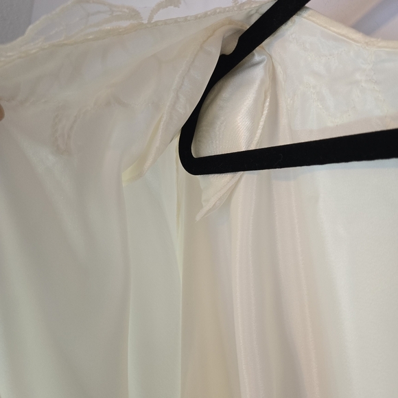 Expressions by California Dynasty beautiful VINTAGE bridal nite gown & robe set - Picture 12 of 16